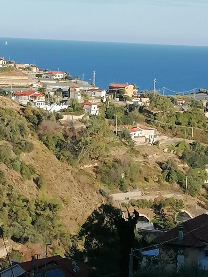 La Casa Di Trilly Hotell Sanremo Exteriör bild